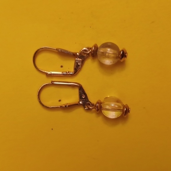 Jewelry - ❤️3/$10❤️ Vintage Dangling Clear Beaded Earrings